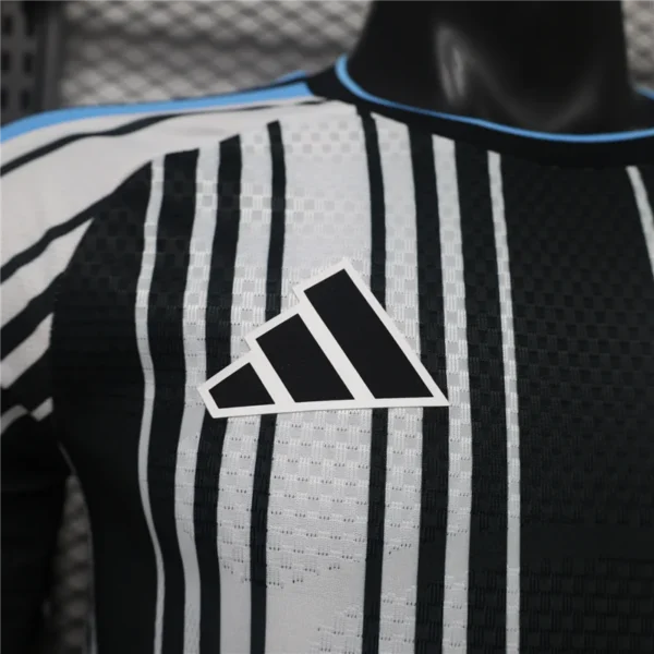 Newcastle United 26/27 Home Long-Sleeve Jersey